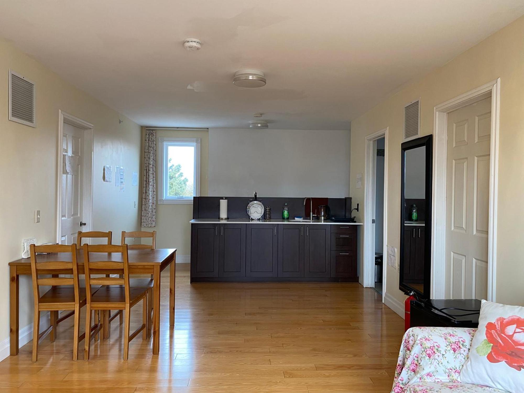 Dairy Homestay Торонто Екстериор снимка